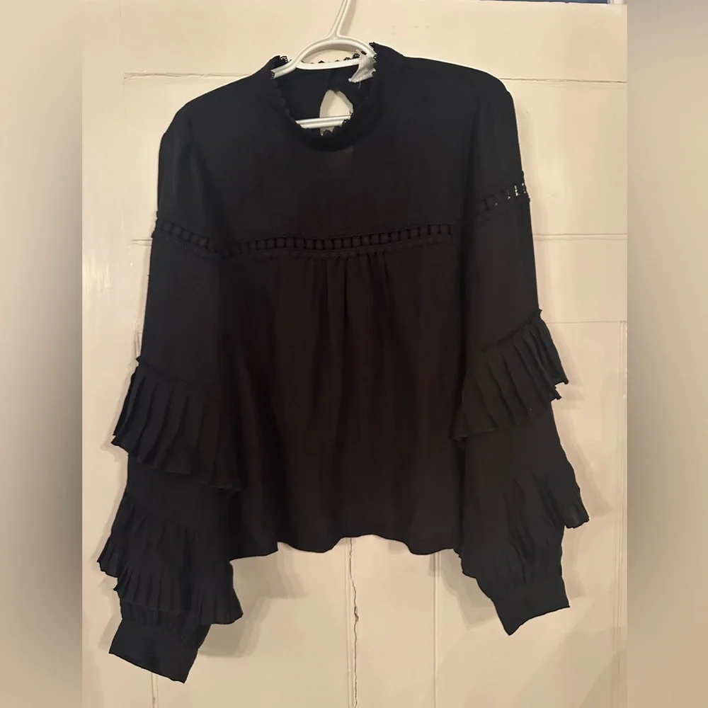 Tracy Reese Elegant Black Blouse with Ruffle Sleeves - Picture 3 of 11